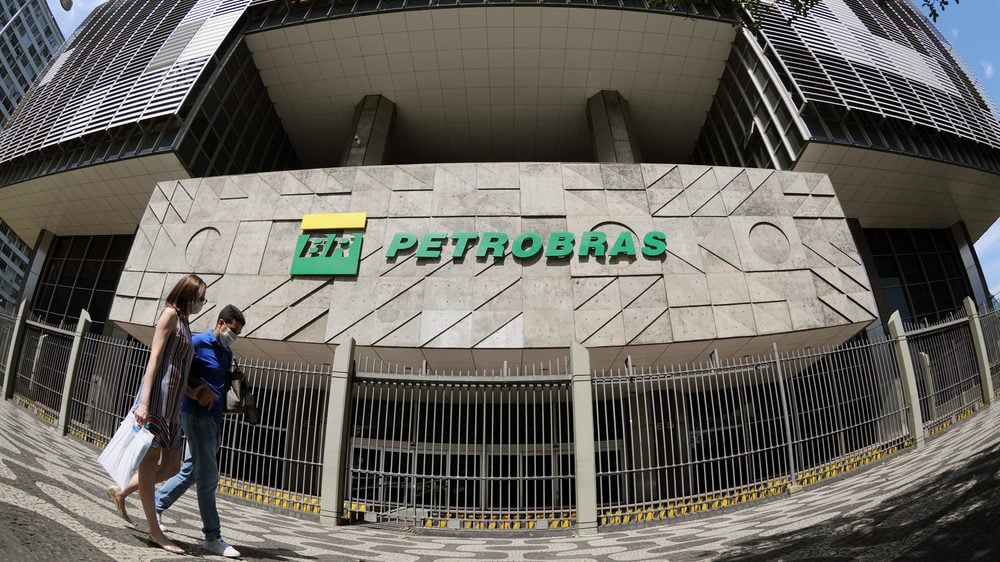 Adeus Petr Leo Petrobras Petr Aumenta Para At A Proje O De