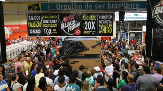 Varejista faz promoção de Black Friday antecipada em São Paulo