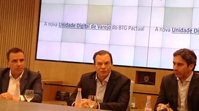 Amos Genish (sócio sênior do BTG Pactual), Roberto Sallouti (CEO do BTG Pactual) e Marcelo Flora (sócio-responsável pelo BTG Pactual digital)