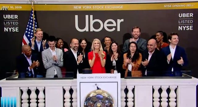 Executivos da Uber participam de cerimônia de estreia das ações na bolsa de Nova York