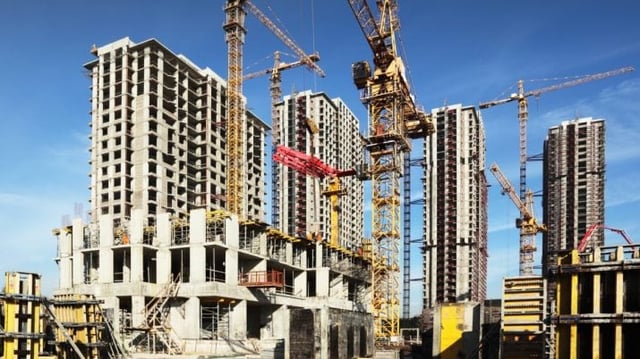 Prédios em construção | Direcional DIRR3 reforma tributária setor imobiliário shoppings incorporadoras