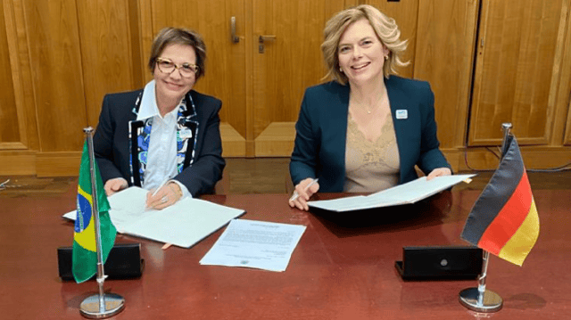 Ministras da Agricultura do Brasil, Tereza Cristina, e da Alemanha, Julia Klöckner, assinam acordo de cooperação técnica