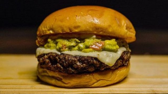 Embrapa desenvolve Novo Burger, um hambúrguer sem proteína animal, feito com fibra de caju e proteína de soja. –