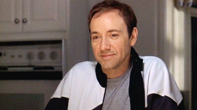 Kevin Spacey, como Lester Burnham, no filme “Beleza Americana”, de Sam Mendes (1999)