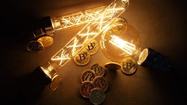 Btc,Among,Avid,Bulbs.,The,Light,Flashes,,An,Electrical,Short