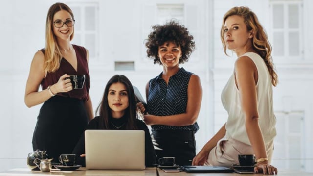 mulher; mulheres no ambiente de trabalho