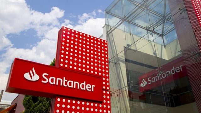 Agência do Santander Brasil; banco chega a acordo com fundo imobiliário