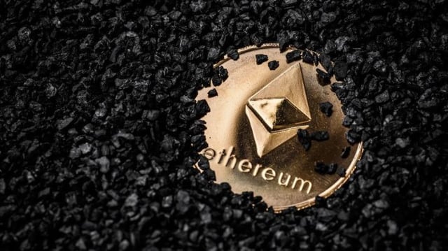 A criptomoeda de contratos inteligentes mais famosa da atualidade, a Ethereum, pode ficar para trás com o advento destas criptomoedas recém-lançadas, denominadas “smartcoins”