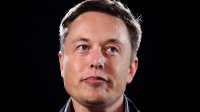 Elon Musk com cara de chateado