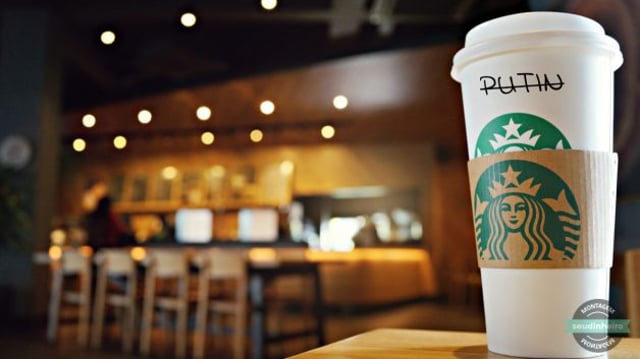 Copo do Starbucks com o nome do Putin riscado