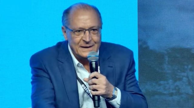 Vice-presidente eleito, Geraldo Alckmin, participa de evento do grupo Esfera Brasil