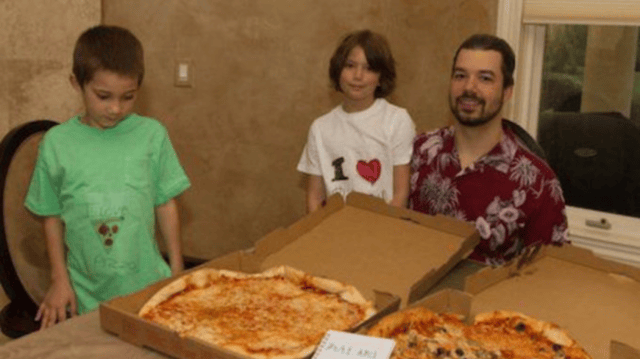 Foto de Lazlo, que inspirou o Bitcoin Pizza Day