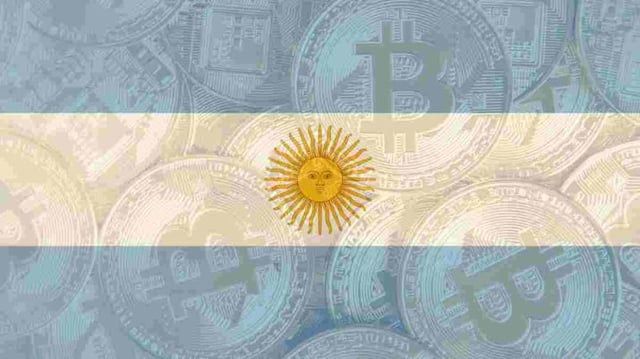 Bitcoin (BTC), a maior criptomoeda do mundo, na Argentina