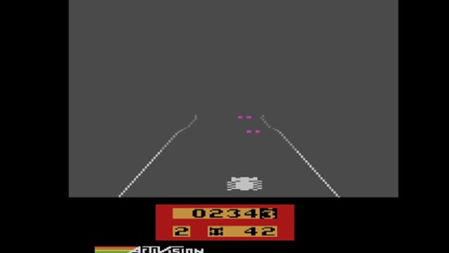 O clássico jogo Enduro, da Atari