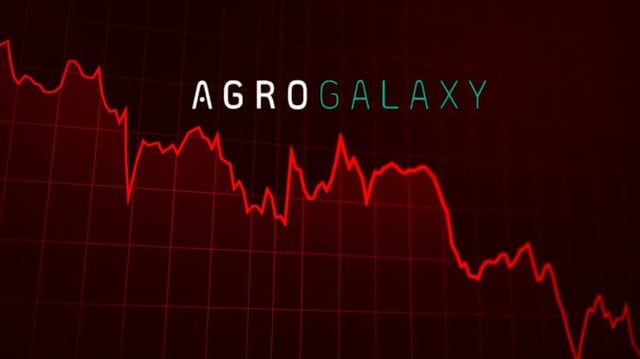 Gráfico com fundo preto e linhas em vermelho com o logo da AgroGalaxy em branco e verde
