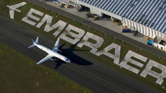 JetBlue Embraer 190.