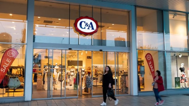 Fachada da loja da C&A (CEAB3).