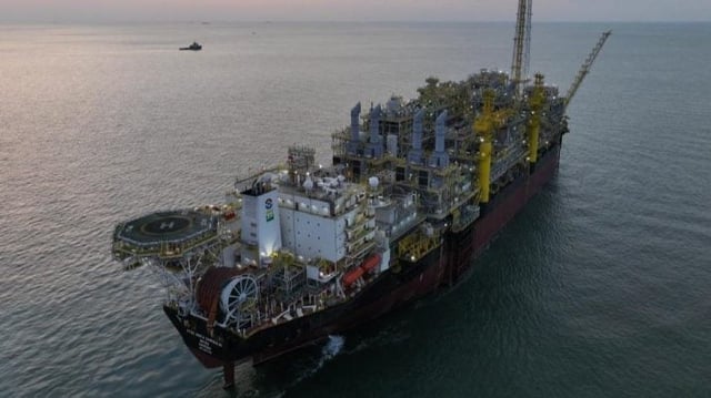 Navio-plataforma da Petrobras (PETR4)