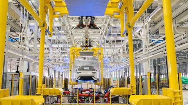 Primeiro BYD Dolphin Mini montado no Brasil