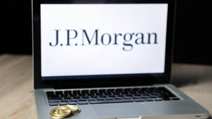 Logo do J.P. Morgan na tela de um computador