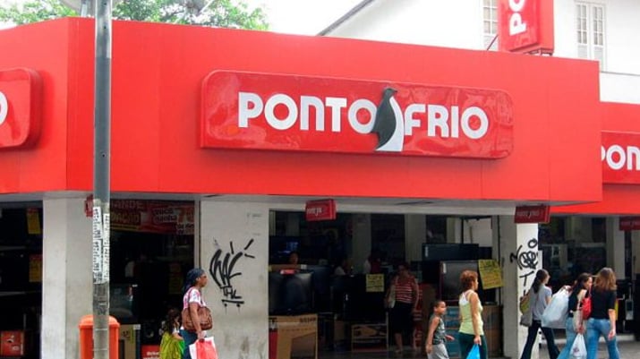 Fachada da loja Ponto Frio, uma das redes pertencentes à Via Varejo