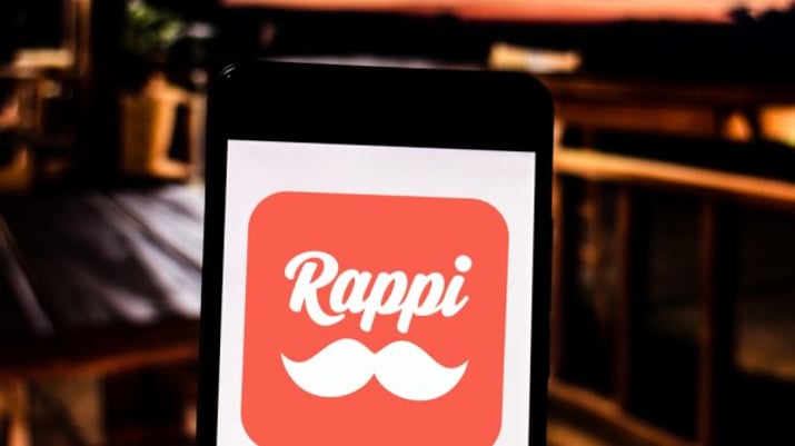 Celular com logo da Rappi