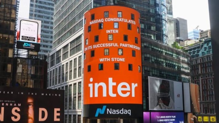 Sede da bolsa norte-americana Nasdaq reproduz o logo do Inter (BIDI11)