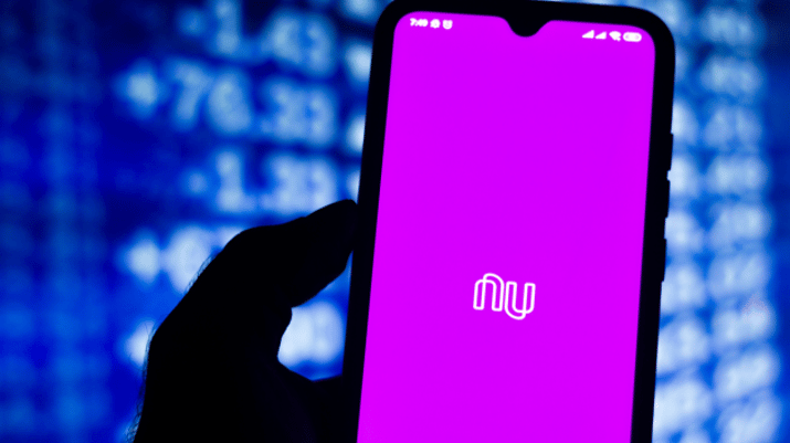 Como colocar crédito no celular pelo app do Nubank