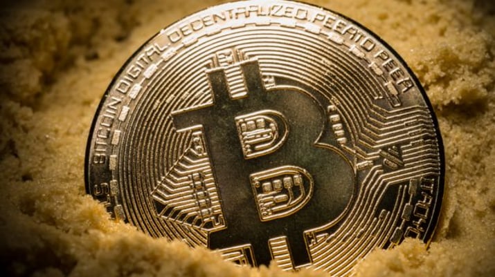 Bitcoin se aproxima do fechamento semanal chave enquanto analista diz que  queda de 20% do