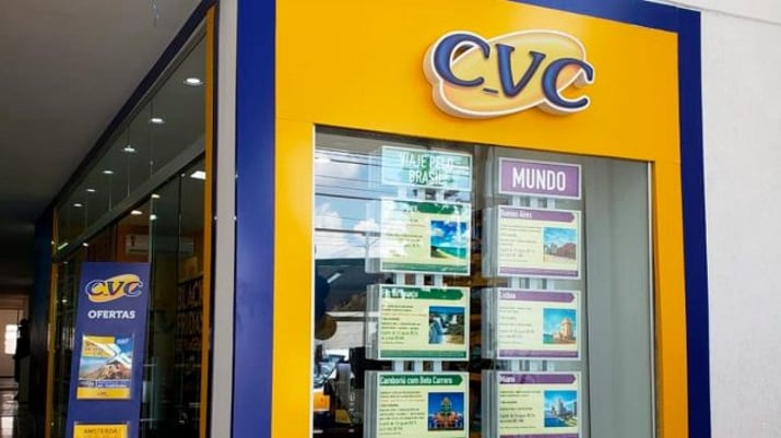 Fachada de loja da CVC (CVCB3)