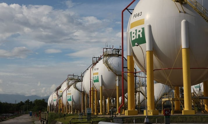 Petrobras (PETR4) inicia oferta de troca de títulos não