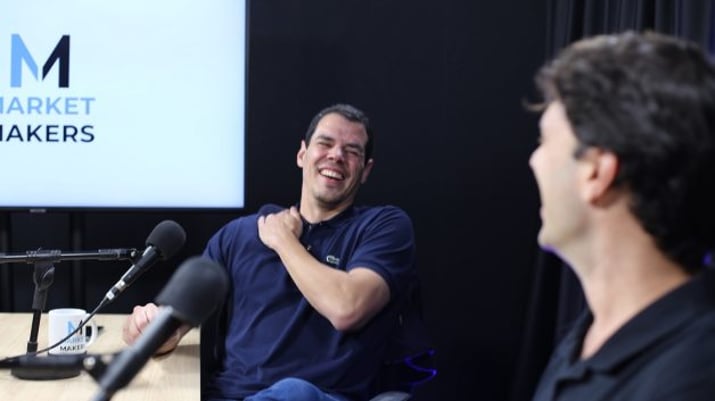 João Luiz Braga, gestor da Encore, e Luiz Alves Junior, gestor da Versa, participam do episódio 7 do podcast Market Makers