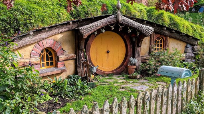 Casa na Nova Zelândia replicando a residência de um hobbit no filme O Senhor dos Aneis
