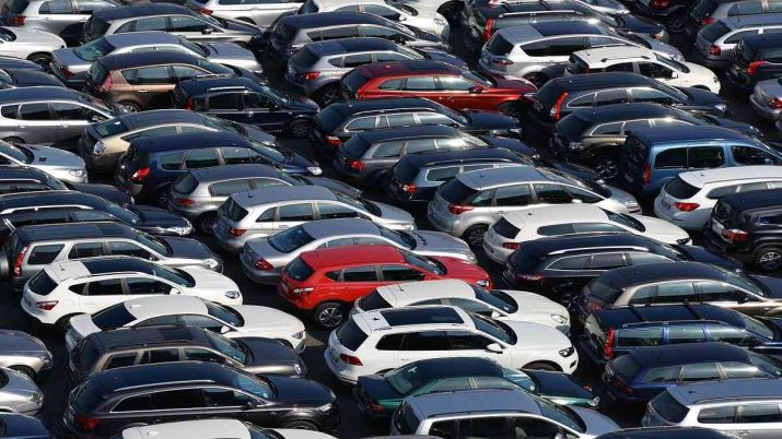 Enquanto Ônix perde título de carro mais vendido, brasileiros compram  veículos com até 70% de desconto; veja como