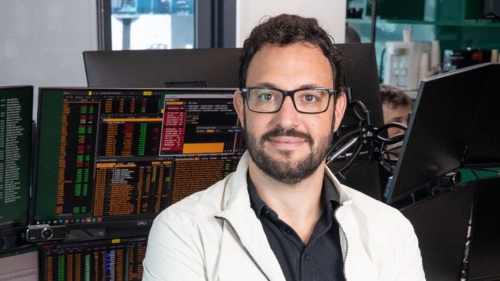 André Raduan, sócio da Genoa Capital, revela apostas para bolsa, dólar, juros e ações favoritas