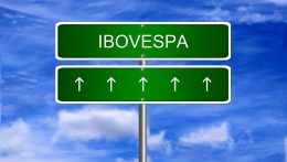 Ibovespa pega carona nos fortes ganhos da bolsa de Nova York e sobe 0,63%; dólar cai a R$ 5,7284