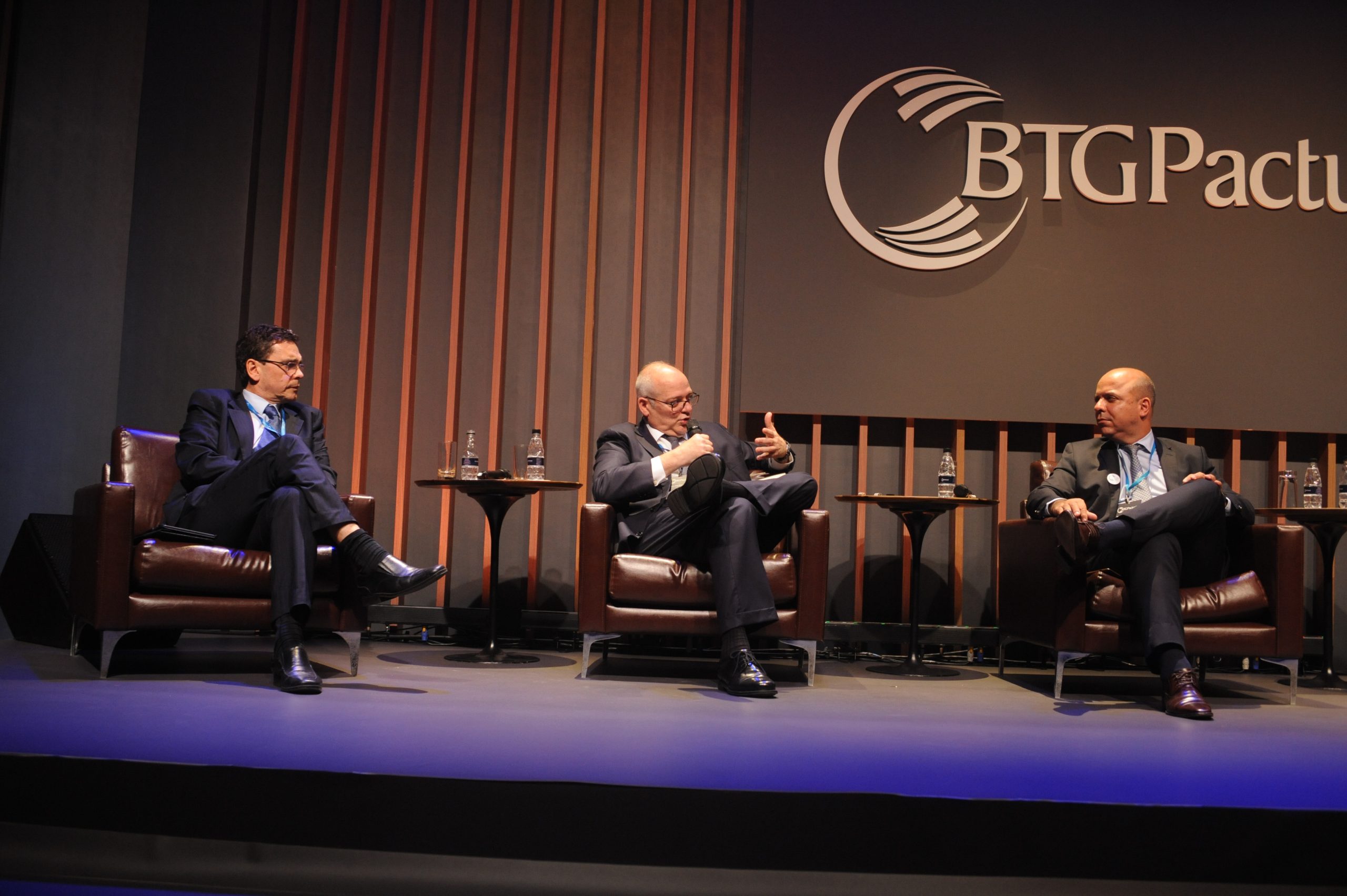 Marcos Mendes, Beny Parnes e Carlos Alexandre da Costa - evento BTG Pactual