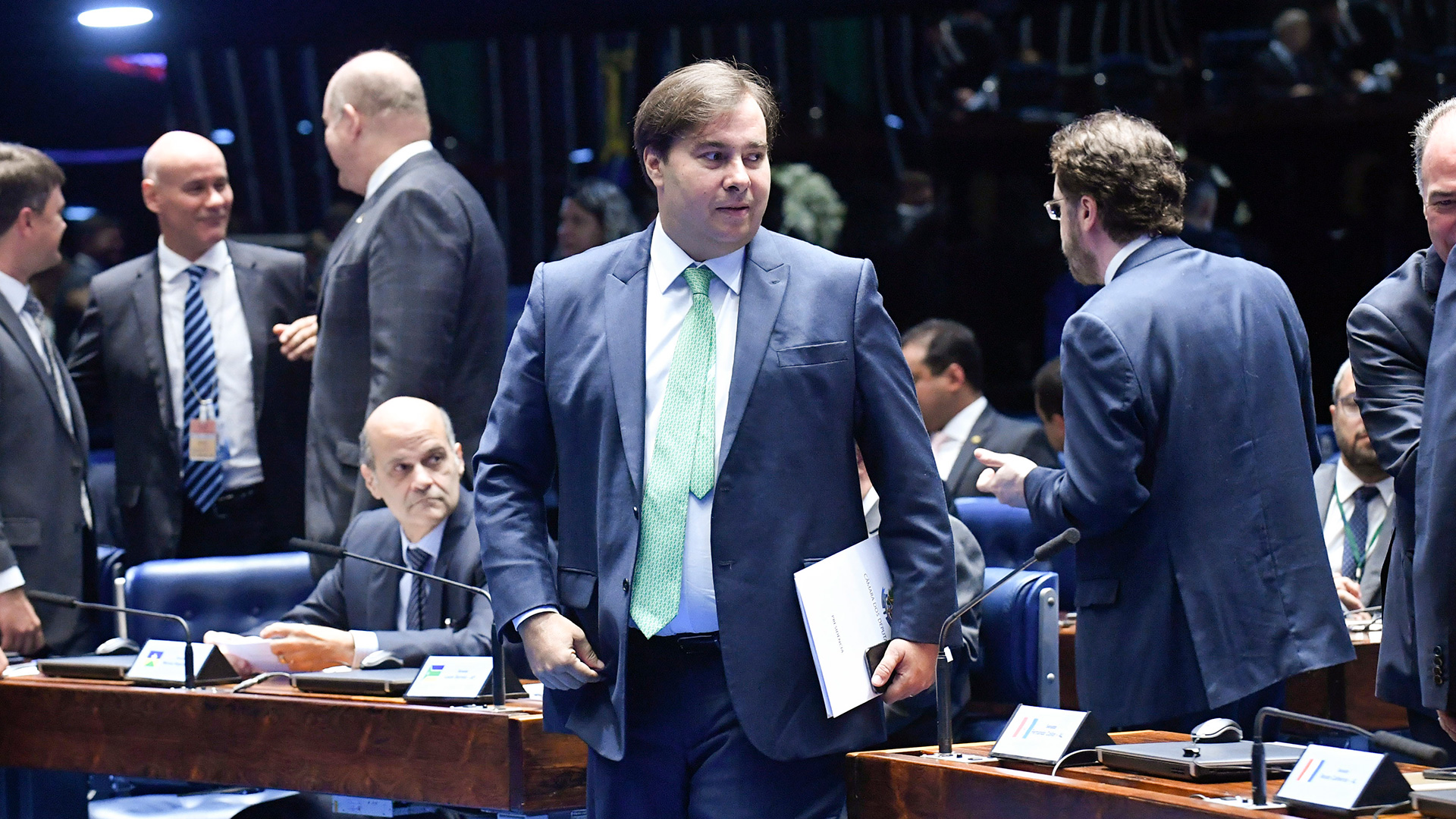 Em destaque, presidente da Câmara dos Deputados, deputado Rodrigo Maia (DEM-RJ)