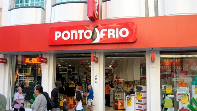Após três anos de ‘Ponto :>’, Grupo Casas Bahia (BHIA3) volta a chamar as lojas de Ponto Frio