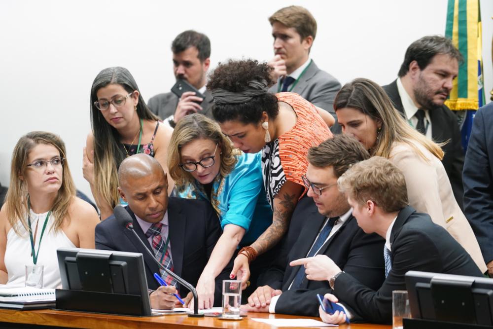 Deputados membros da CCJ da Câmara