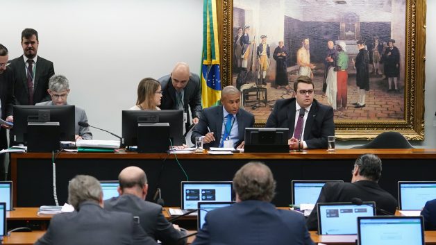CCJ debateu a reforma da Previdência ao longo desta terça-feira