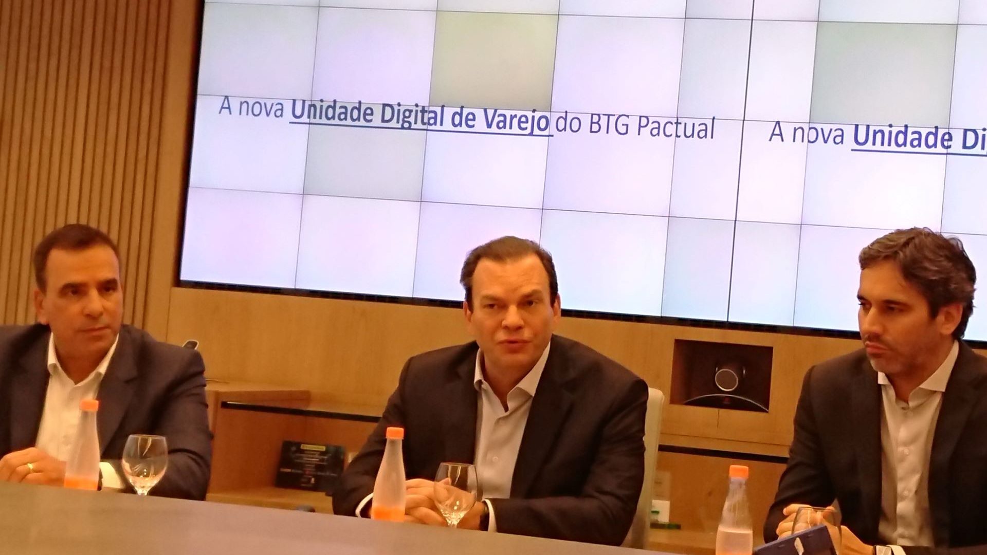 Amos Genish (sócio sênior do BTG Pactual), Roberto Sallouti (CEO do BTG Pactual) e Marcelo Flora (sócio-responsável pelo BTG Pactual digital)