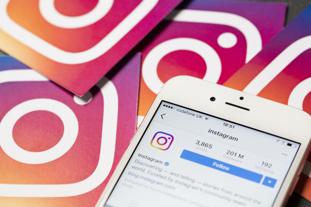 Instagram, do Facebook, é acessado no celular