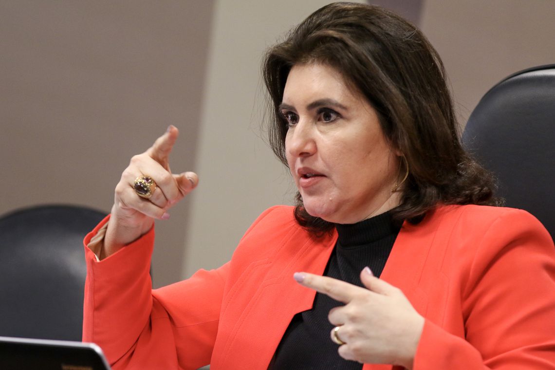 Presidente da CCJ, senadora Simone Tebet
