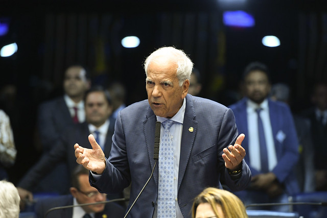 Senador Oriovisto Guimarães