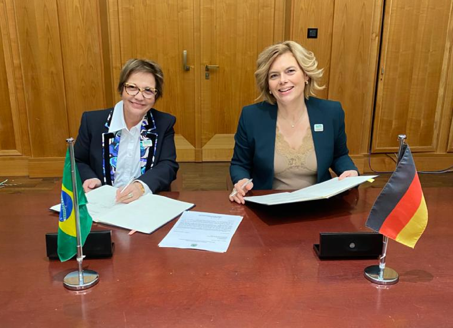 Ministras da Agricultura do Brasil, Tereza Cristina, e da Alemanha, Julia Klöckner, assinam acordo de cooperação técnica