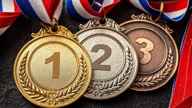 medalhas de ouro, prata e bronze