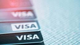 Visa lança cartão para público ultrarrico, com direito a experiências que o dinheiro não compra; entenda quem pode ser cliente