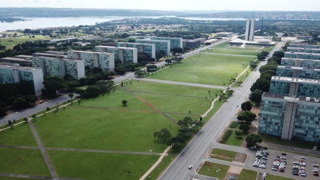Brasília esplanada dos ministérios