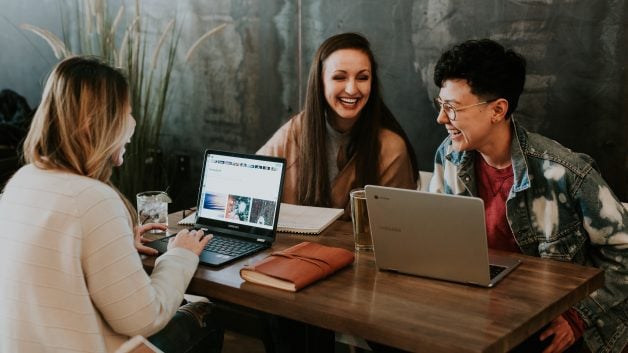 ‘Cabeça de Dono’: líderes de PMEs da geração X são mais otimistas e autônomos, enquanto os millenials têm mais entusiasmo em equipe